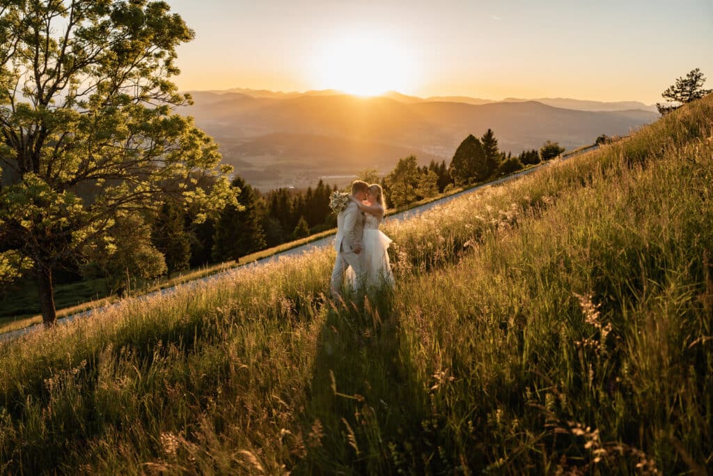 Paarshooting Gipfelhaus Magdalensberg sonnenuntergang
